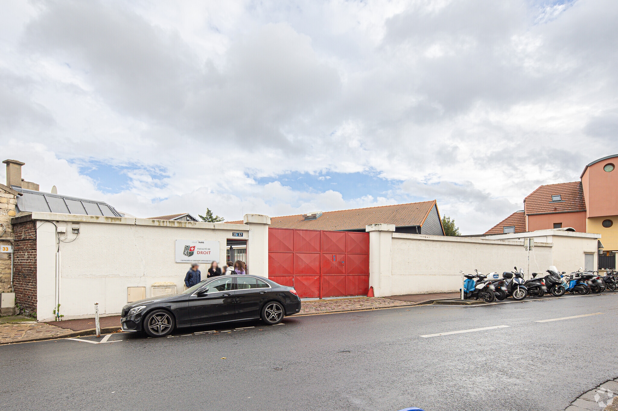 35-37 Rue Gabriel Péri, Issy-les-Moulineaux for lease Primary Photo- Image 1 of 3