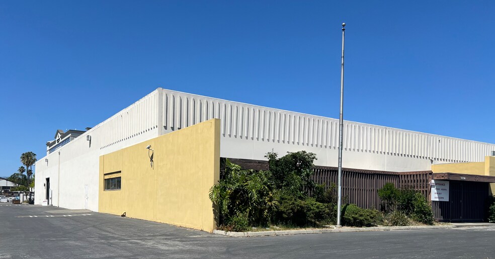 3550 Thomas Rd, Santa Clara, CA à louer - Photo du bâtiment - Image 1 de 4