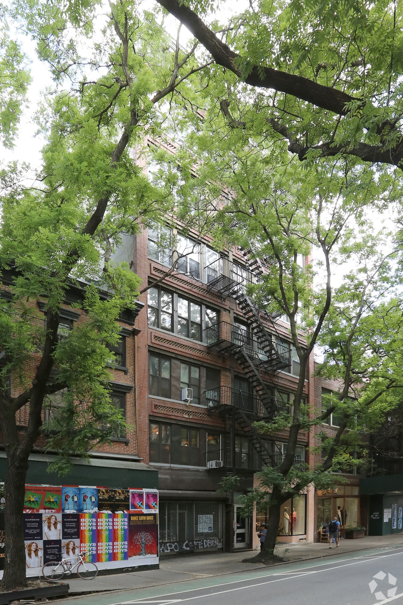 17-19 Bleecker St, New York, NY for lease Primary Photo- Image 1 of 8