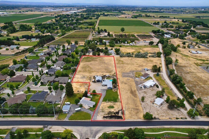1299 N Black Cat Rd, Meridian, ID à vendre - Photo principale - Image 1 de 45