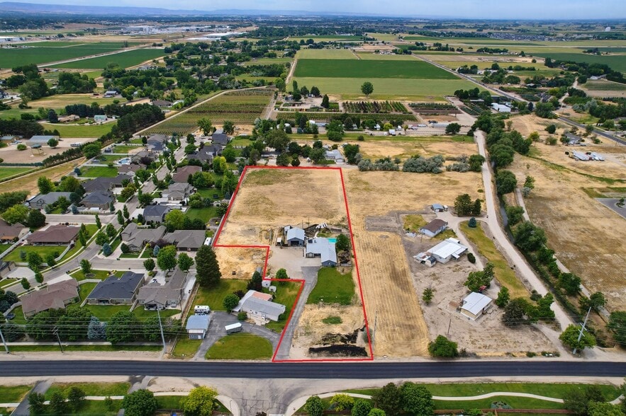 1299 N Black Cat Rd, Meridian, ID for sale - Primary Photo - Image 1 of 45
