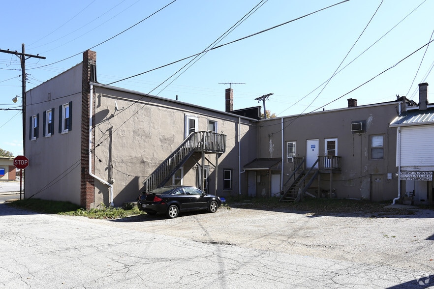 2-8 W Main St, Madison, OH for lease - Building Photo - Image 3 of 6