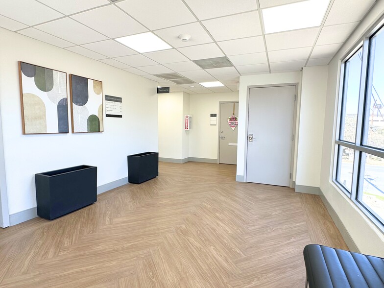 12501 Judson Rd, San Antonio, TX à louer - Photo du bâtiment - Image 3 de 95