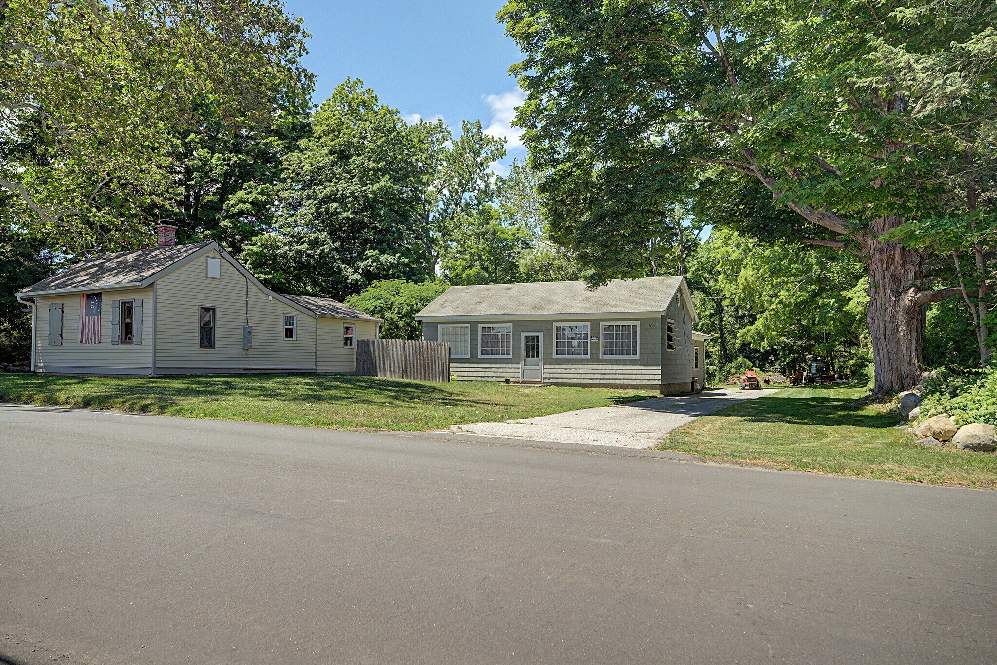 16 Old New Milford Rd, Brookfield, CT à vendre Photo principale- Image 1 de 19