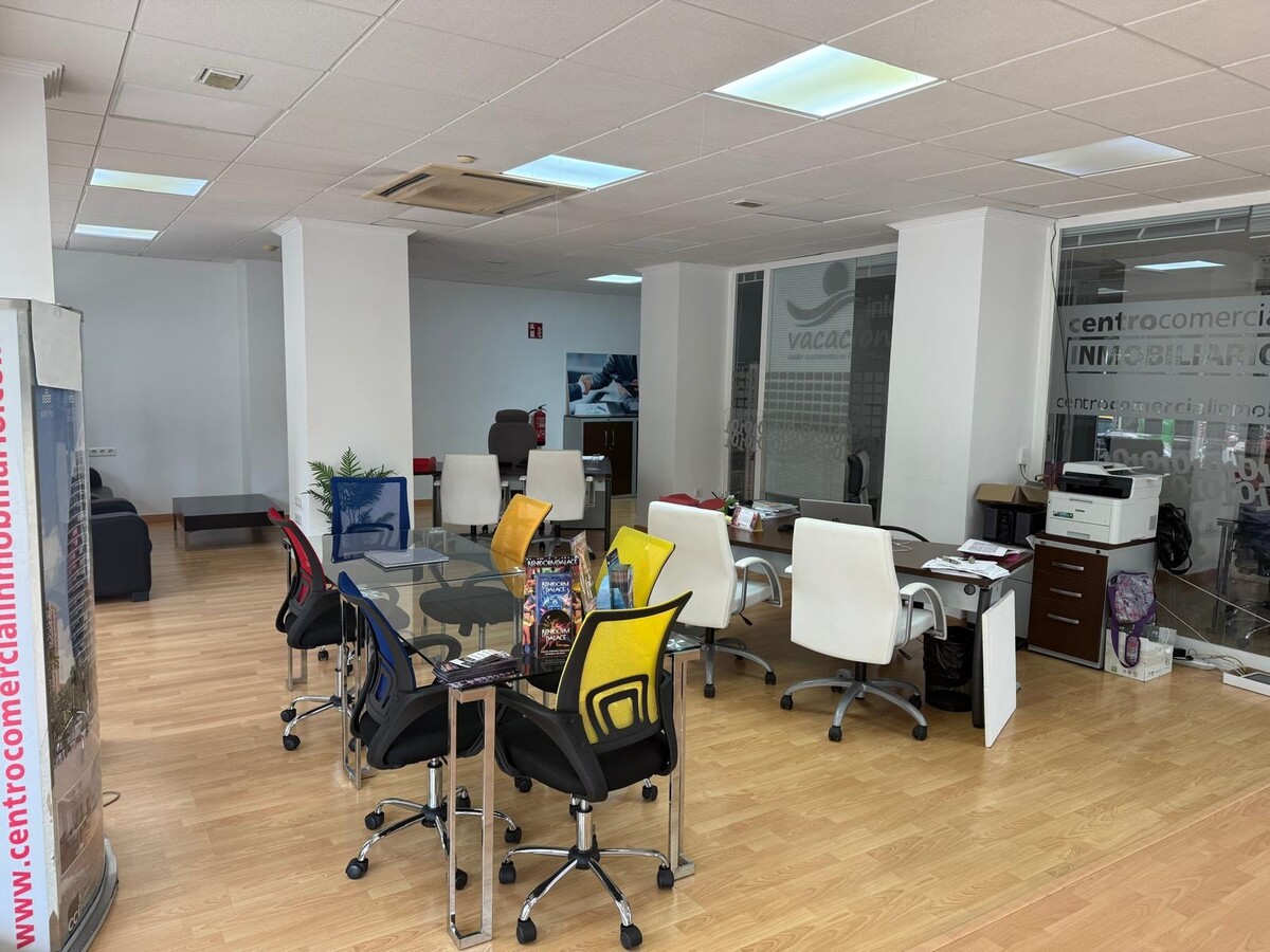 Avenida de Europa, 8, Benidorm 03503 -  -  - Photo intérieure - Image 1 of 10