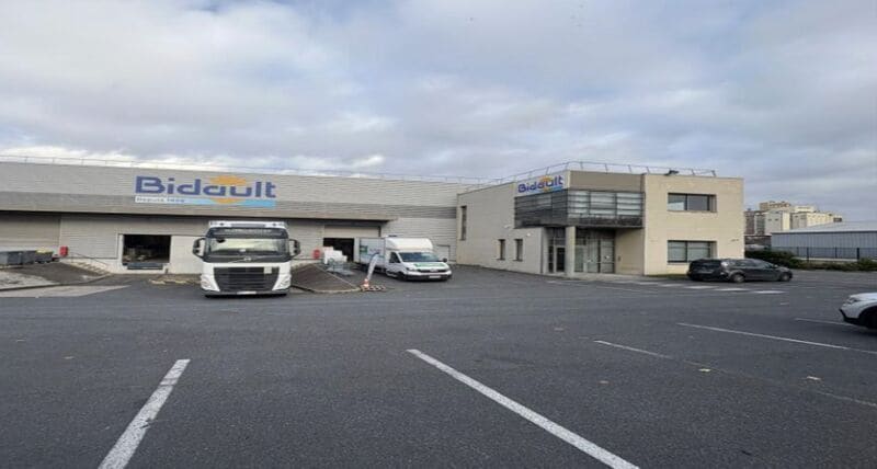 Flex in Gennevilliers for lease - Building Photo - Image 1 of 16