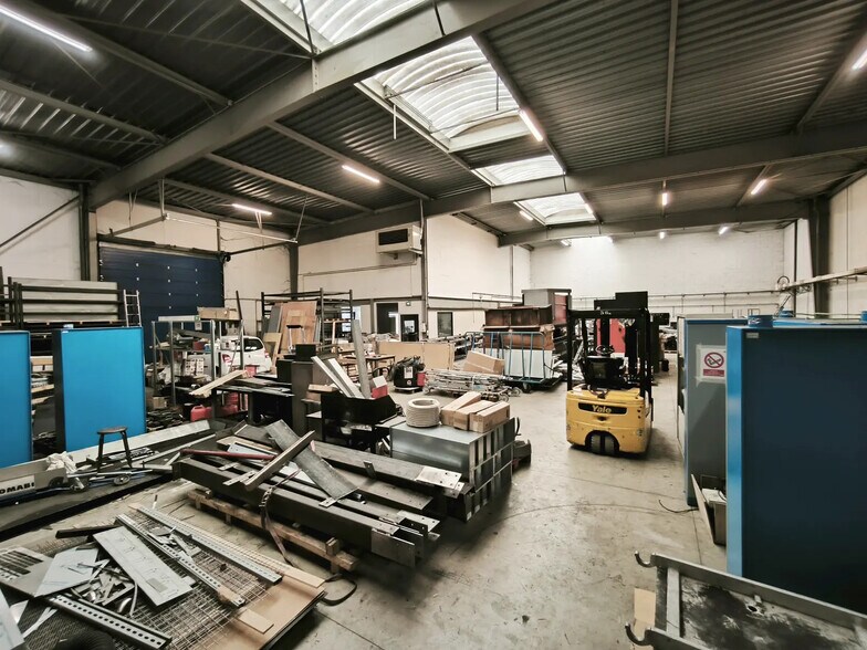 Flex in Argenteuil for lease - Interior Photo - Image 3 of 7