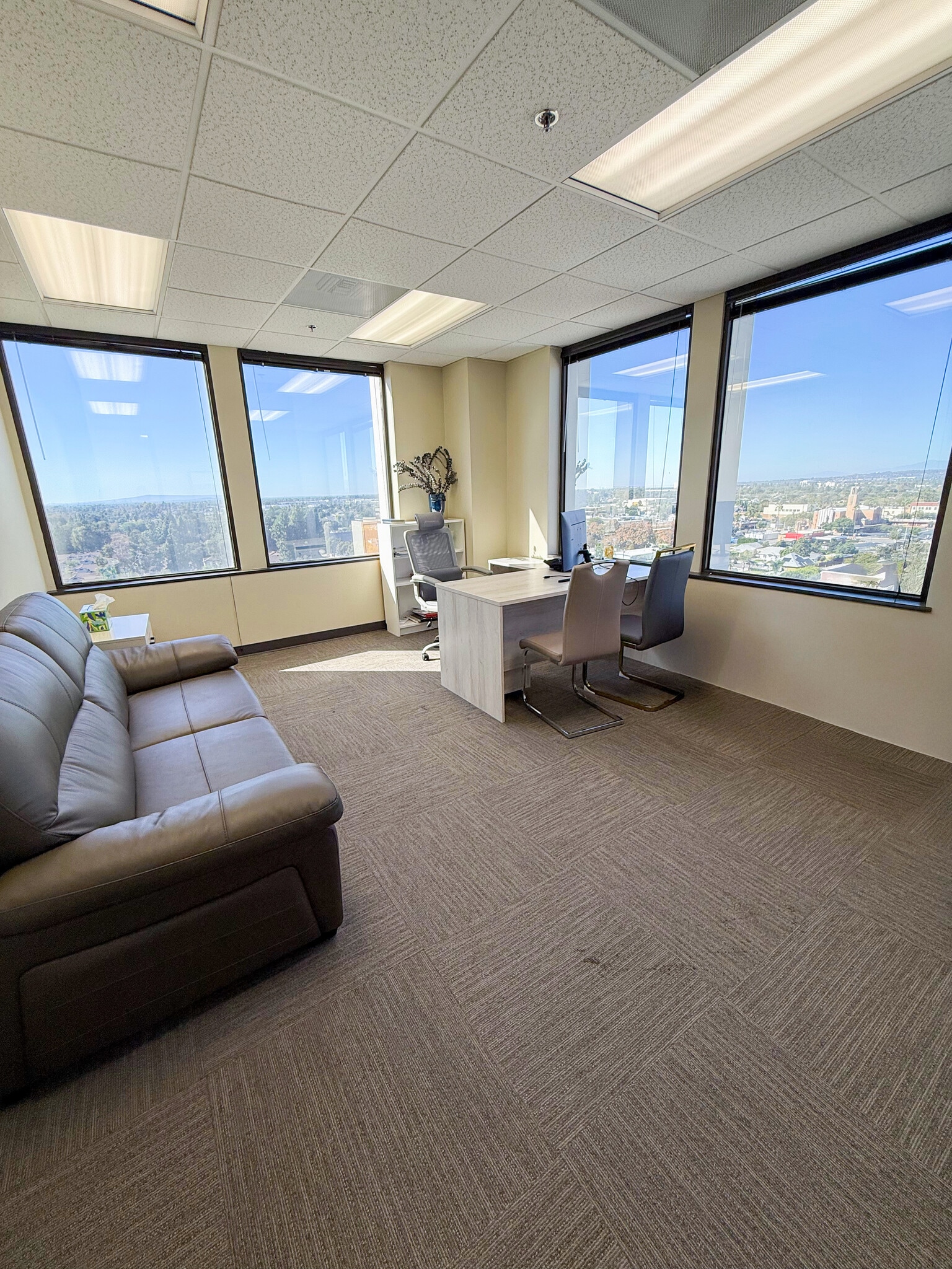 300 S Harbor Blvd, Anaheim, CA for lease Interior Photo- Image 1 of 8