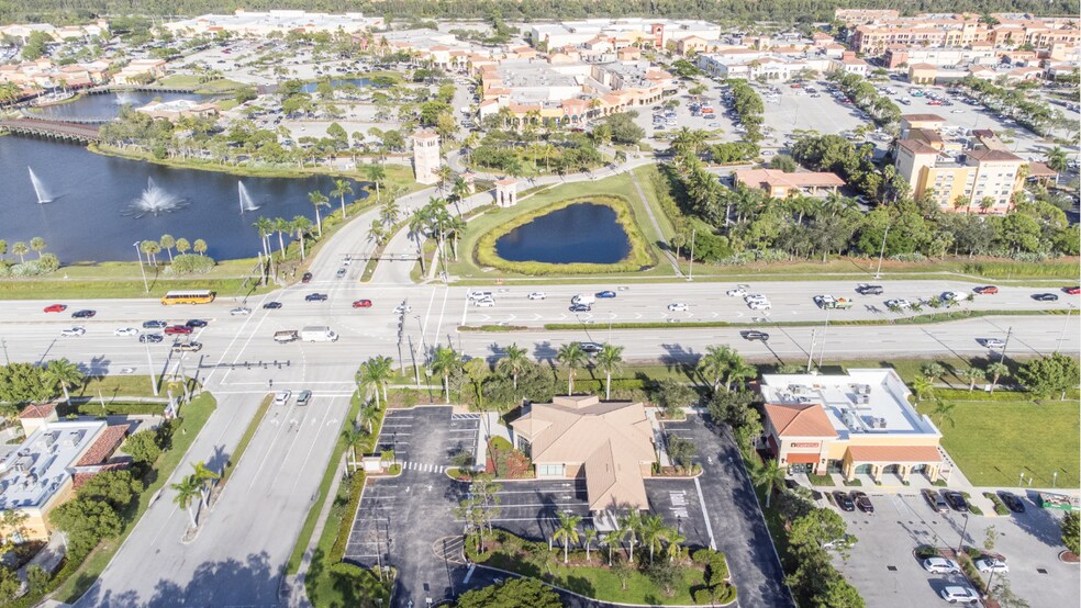 3501 Vandenberg Way, Estero, FL à vendre - Aérien - Image 3 de 4