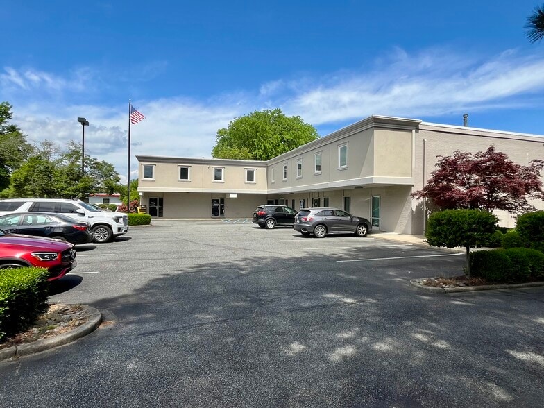 12284 Warwick Blvd, Newport News, VA for lease - Building Photo - Image 2 of 9