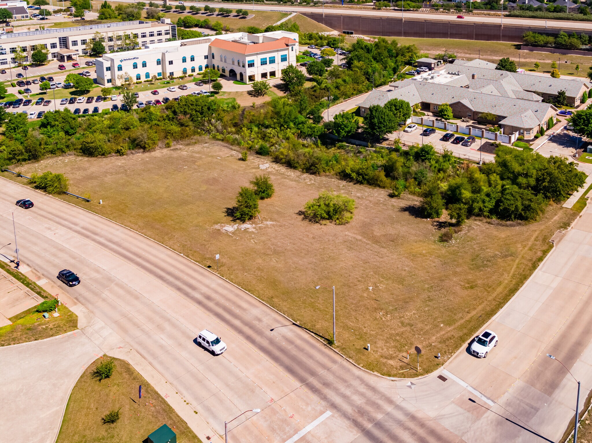 7140 Dutch Branch Rd, Fort Worth, TX à vendre Photo du bâtiment- Image 1 de 2