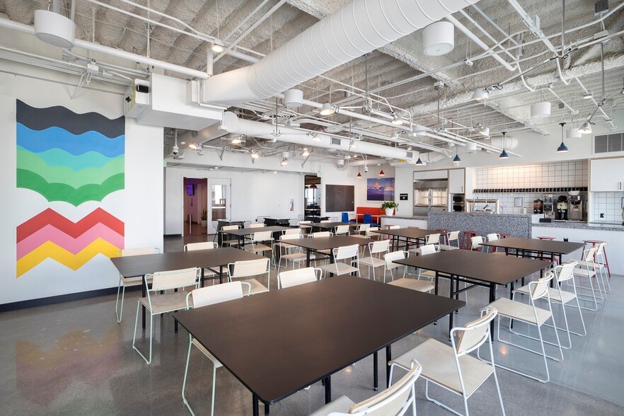 1200 17th St, Denver, CO for lease - Interior Photo - Image 3 of 9