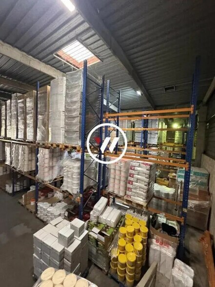 Local d'activités dans Sarcelles à vendre - Photo du bâtiment - Image 3 de 14