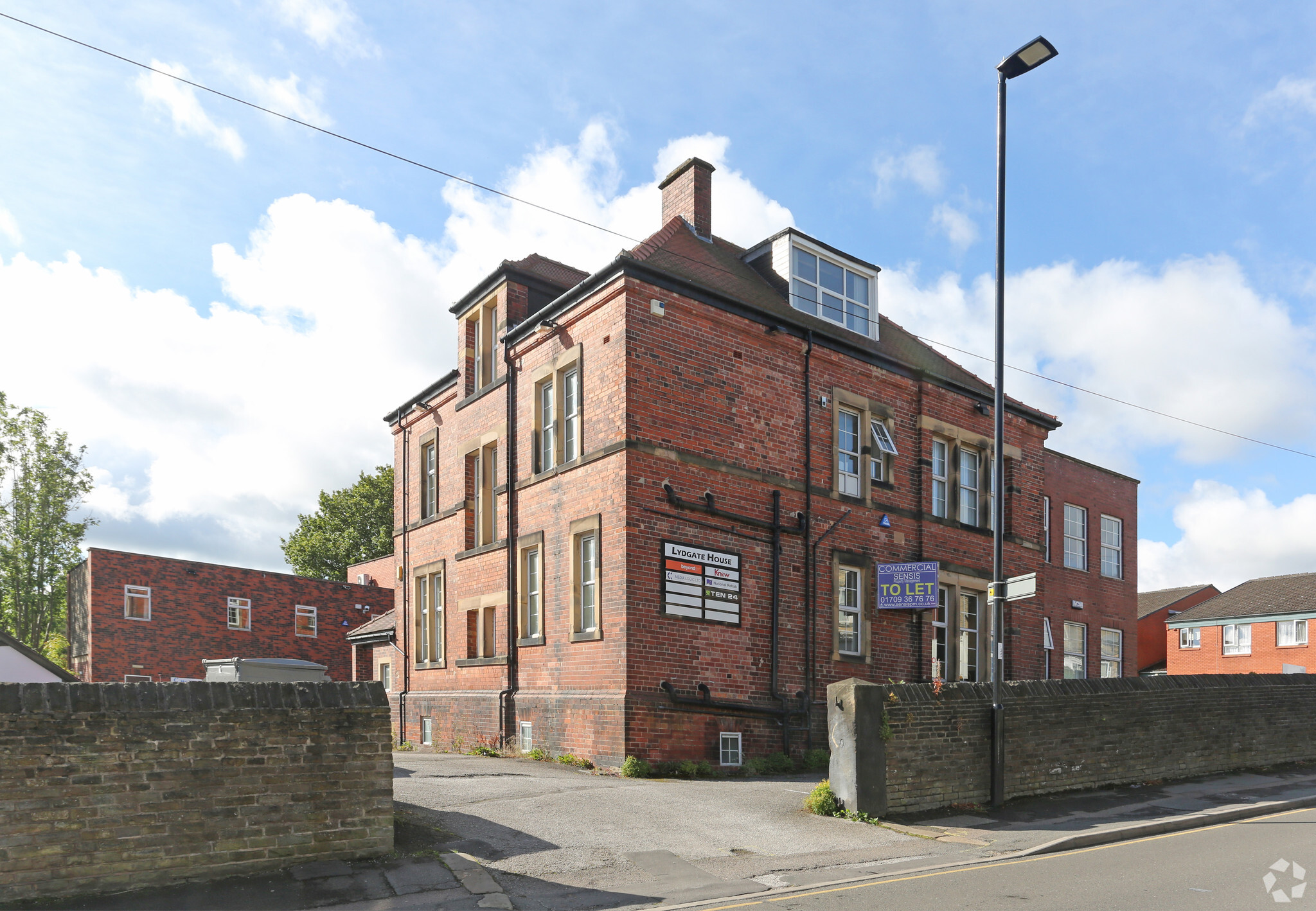 Lydgate Ln, Sheffield for lease Primary Photo- Image 1 of 3