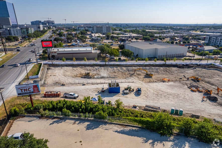 10615 Burnet Rd, Austin, TX for lease - Building Photo - Image 2 of 2