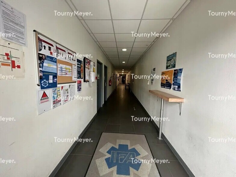 Commerce de détail dans Launaguet à louer - Photo du bâtiment - Image 2 de 7