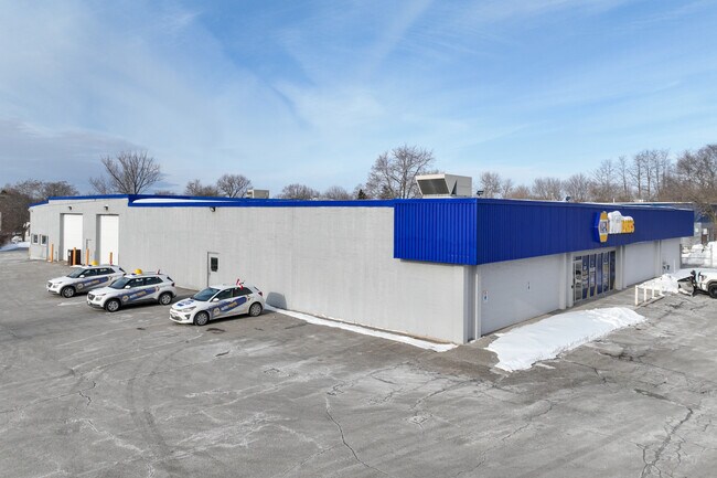 Plus de détails pour 429 William St, Cobourg, ON - Industriel à louer