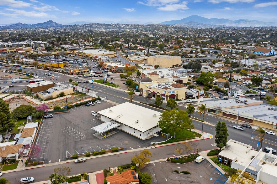 6010 El Cajon Blvd, San Diego, CA à vendre - Aérien - Image 2 de 8