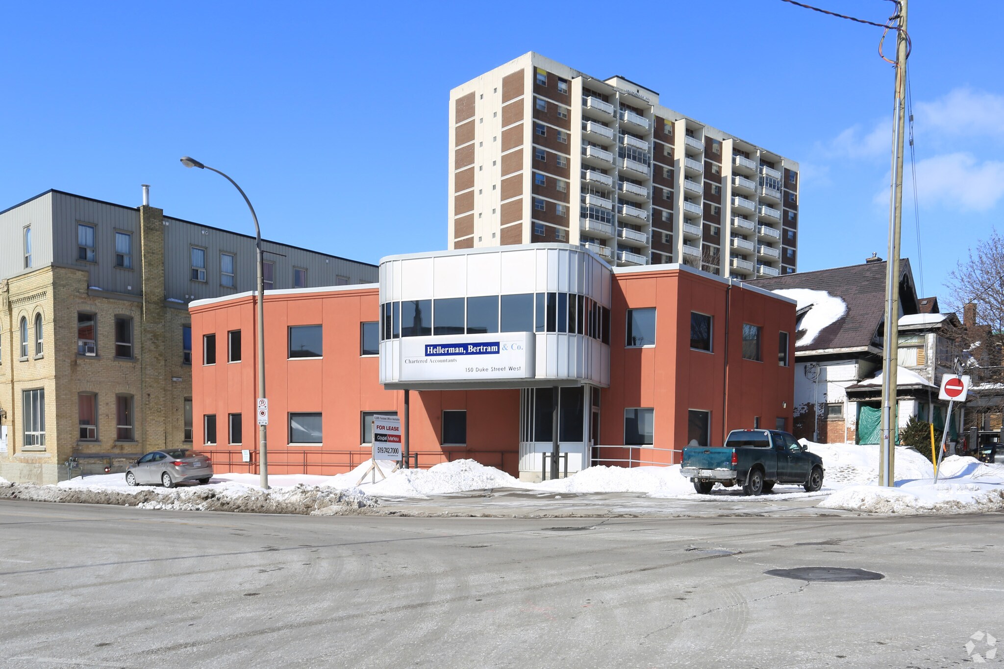 150 Duke St W, Kitchener, ON à vendre Photo principale- Image 1 de 1