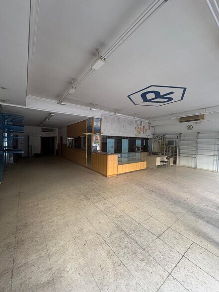 Commerce de détail dans Córdoba, Córdoba à vendre - Photo du bâtiment - Image 1 de 7