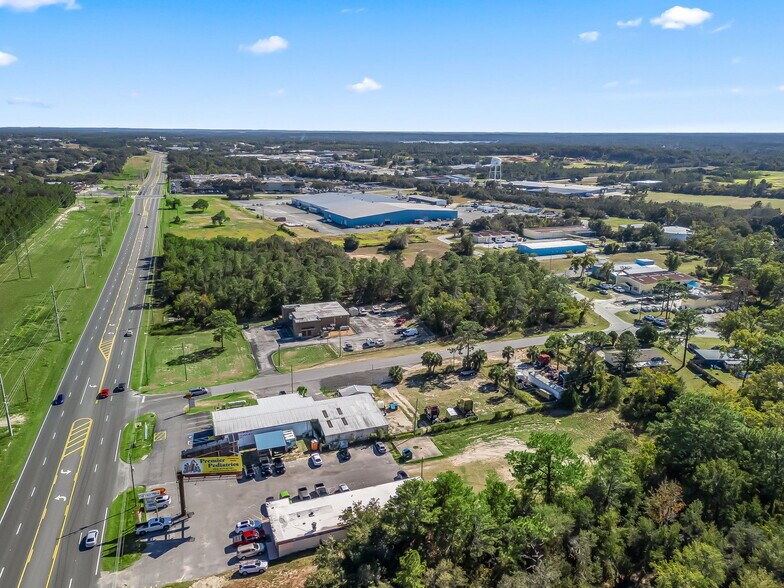 9594 SE Maricamp Rd, Ocala, FL à vendre - Photo du bâtiment - Image 3 de 45