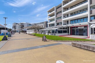 Plus de détails pour 15-17 Honeysuckle Dr, Newcastle - Multi-résidentiel à vendre