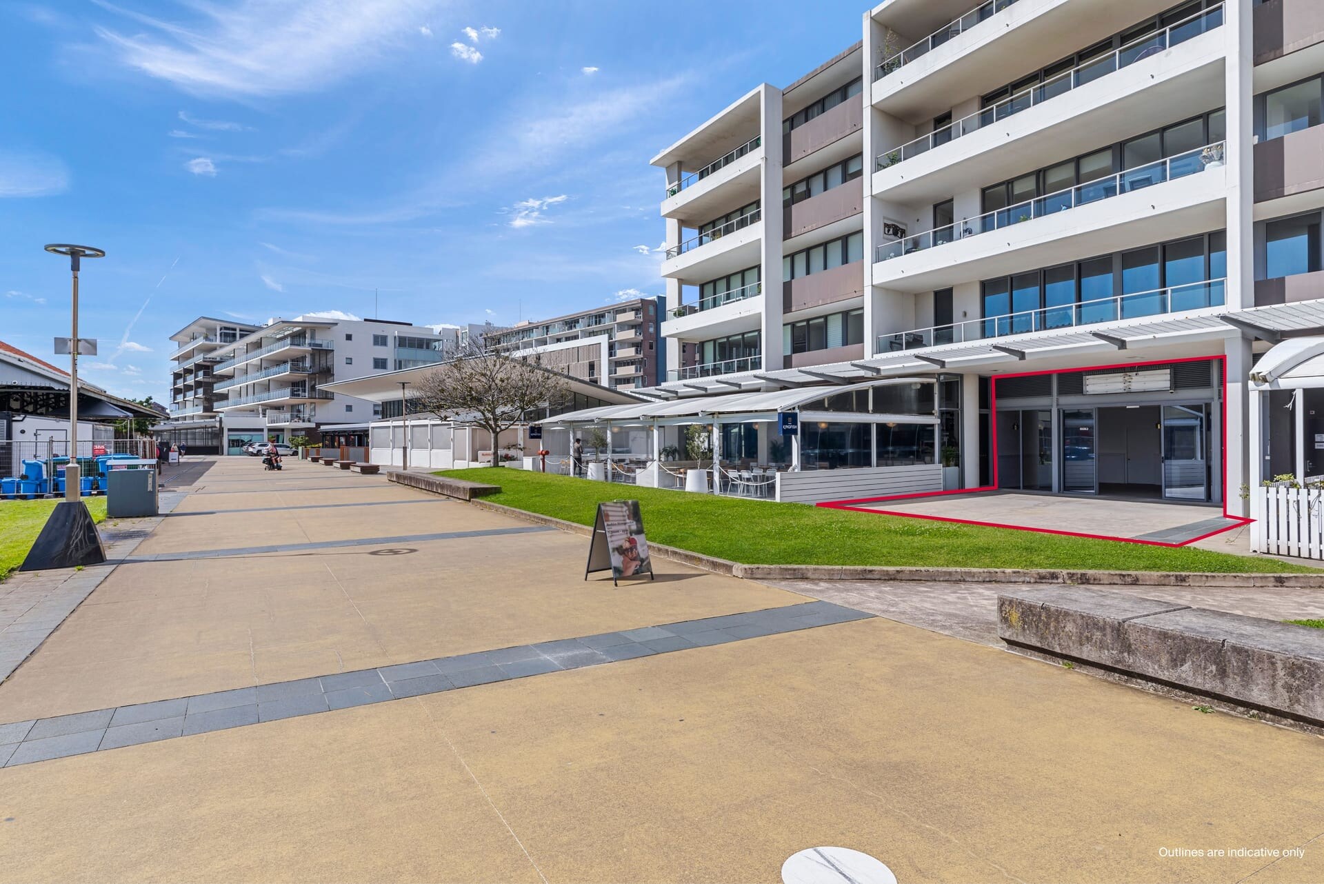 15-17 Honeysuckle Dr, Newcastle for lease Primary Photo- Image 1 of 2