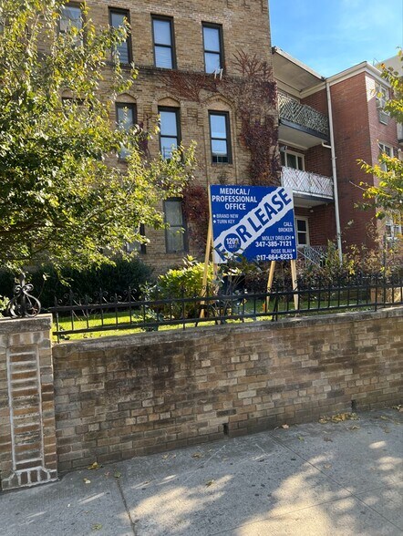 2935 Ocean Pky, Brooklyn, NY à louer - Photo du bâtiment - Image 3 de 4