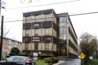Plus de détails pour 700 N Broad St, Elizabeth, NJ - Bureau à vendre