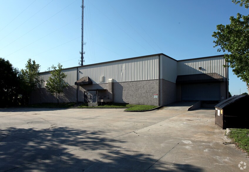1100 Charles St, Longwood, FL à louer - Photo du bâtiment - Image 2 de 3