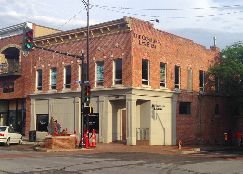 18 S 9th St, Columbia, MO for lease - Primary Photo - Image 2 of 2