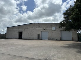 3222 Manvel Rd, Pearland TX - Entrepôt