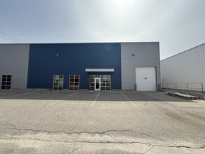 284 Dodge Ct, Comstock Park, MI à louer Photo du bâtiment- Image 1 de 4