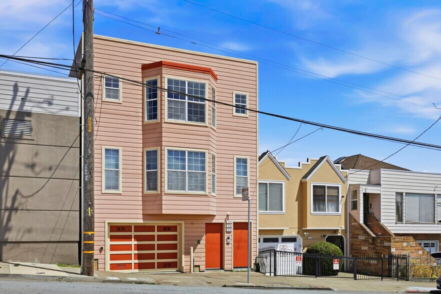 1678 Wallace Ave, San Francisco, CA à vendre - Photo du bâtiment - Image 2 de 33
