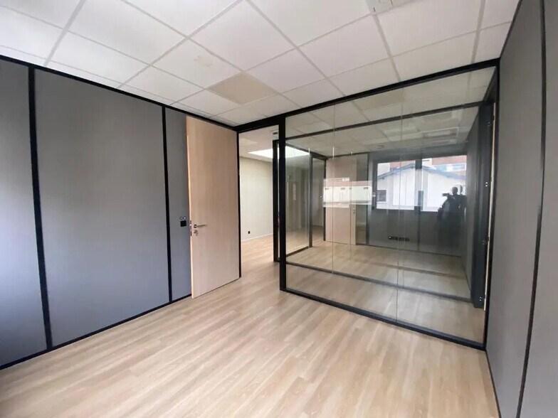 Bureau dans Villeurbanne à louer - Photo intérieure - Image 2 de 5