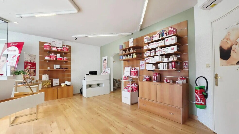 Local d'activités dans Bourges à vendre - Photo intérieure - Image 3 de 7