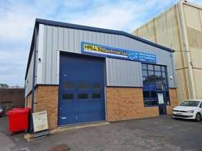 Frankland Rd, Swindon à louer Photo du bâtiment- Image 1 de 3