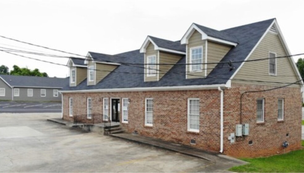 28 Lee St, Winder, GA for lease - Building Photo - Image 1 of 10