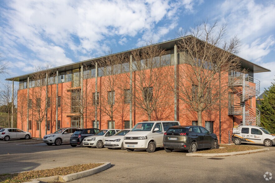 155 Rue Paul Langevin, Aix-en-Provence for lease - Primary Photo - Image 1 of 3