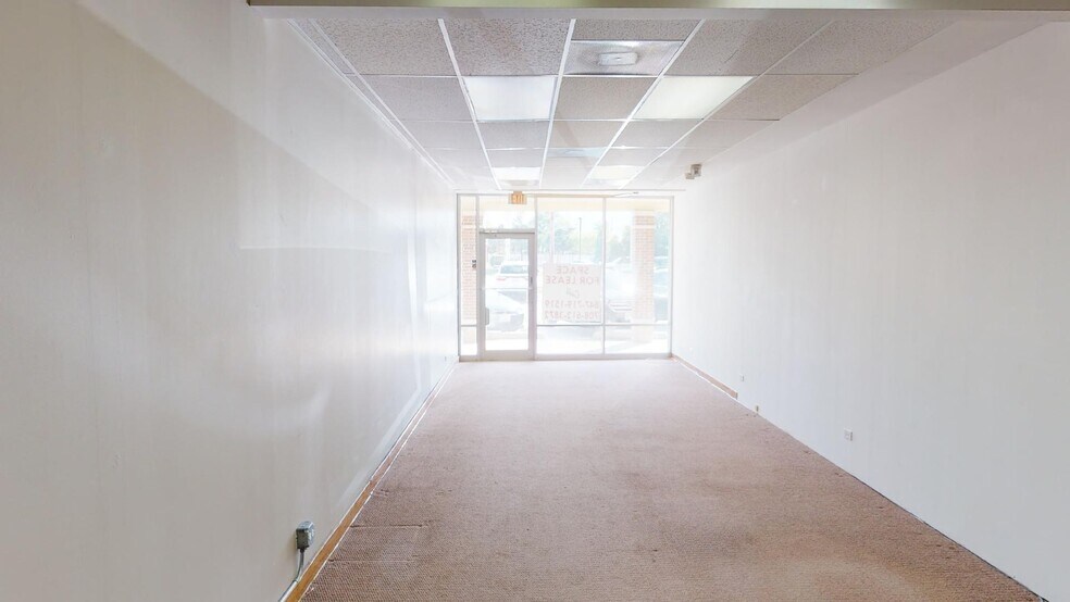 1707-1717 N Rand Rd, Palatine, IL à louer - Photo du bâtiment - Image 2 de 12