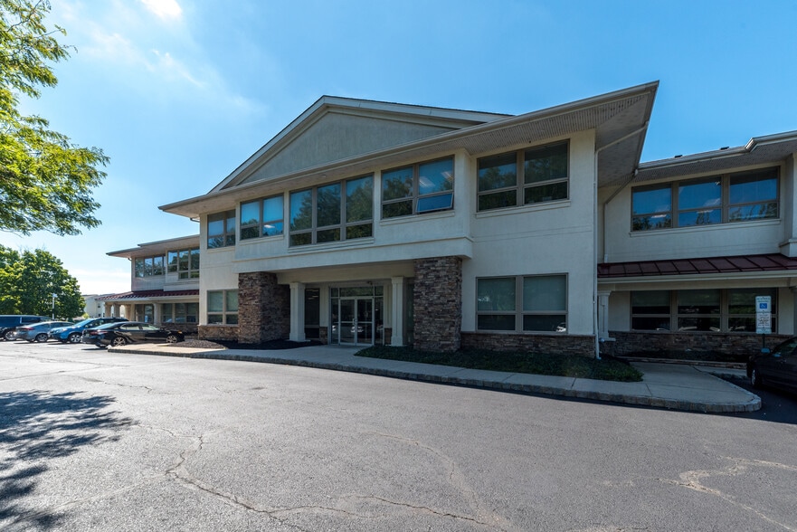 1243 Easton Rd, Warrington, PA à louer - Photo du bâtiment - Image 3 de 25