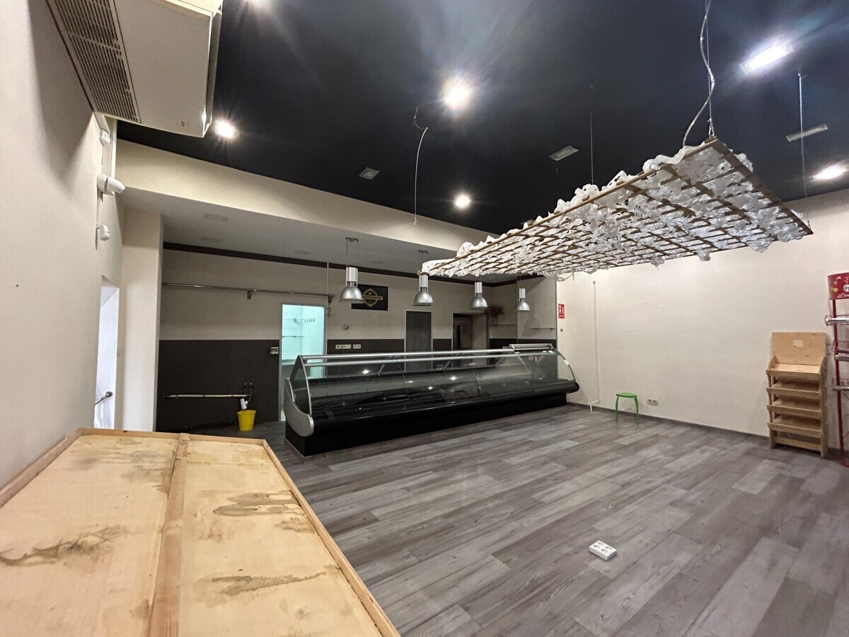 Vilanova i la Geltrú, BAR 08800 - Unit Ptas 2 y 3 -  - Interior Photo - Image 1 of 5