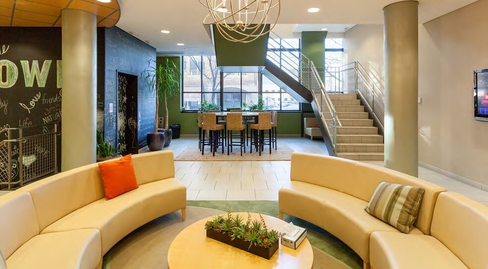 113 N May St, Chicago, IL à louer - Hall d’entrée - Image 2 de 7