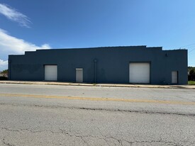 2125 Indiana Ave, Kansas City MO - Warehouse