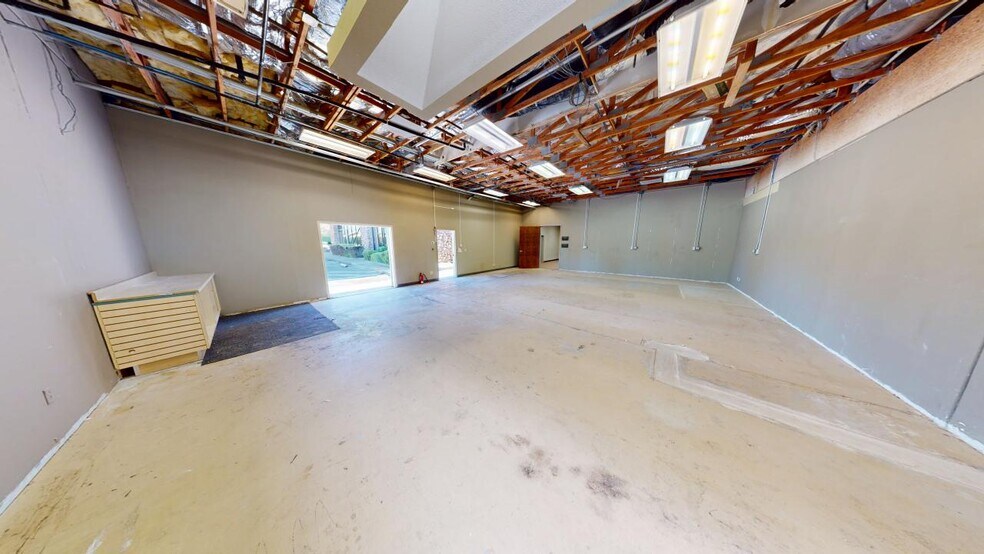 3853 Taylor Rd, Loomis, CA à louer - Photo du bâtiment - Image 3 de 6