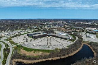 3000 University Dr, Auburn Hills, MI - AERIAL  map view