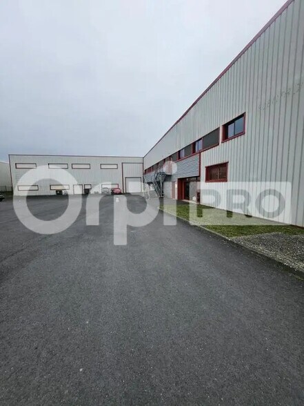 Office in Reims for lease - Building Photo - Image 1 of 2