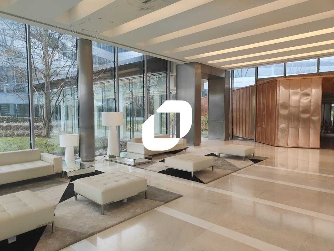 25-29 Quai Aulagnier, Asnières-sur-Seine for lease Lobby- Image 1 of 9