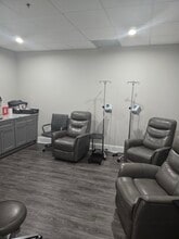 1816 Eagle Dr, Woodstock, GA à louer Photo intérieure- Image 2 de 35