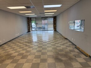 901-1039 Truman St, San Fernando, CA for lease Building Photo- Image 2 of 4